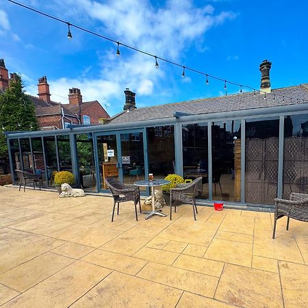 The George Wright Boutique Hotel, Bar & Restaurant Rotherham Esterno foto