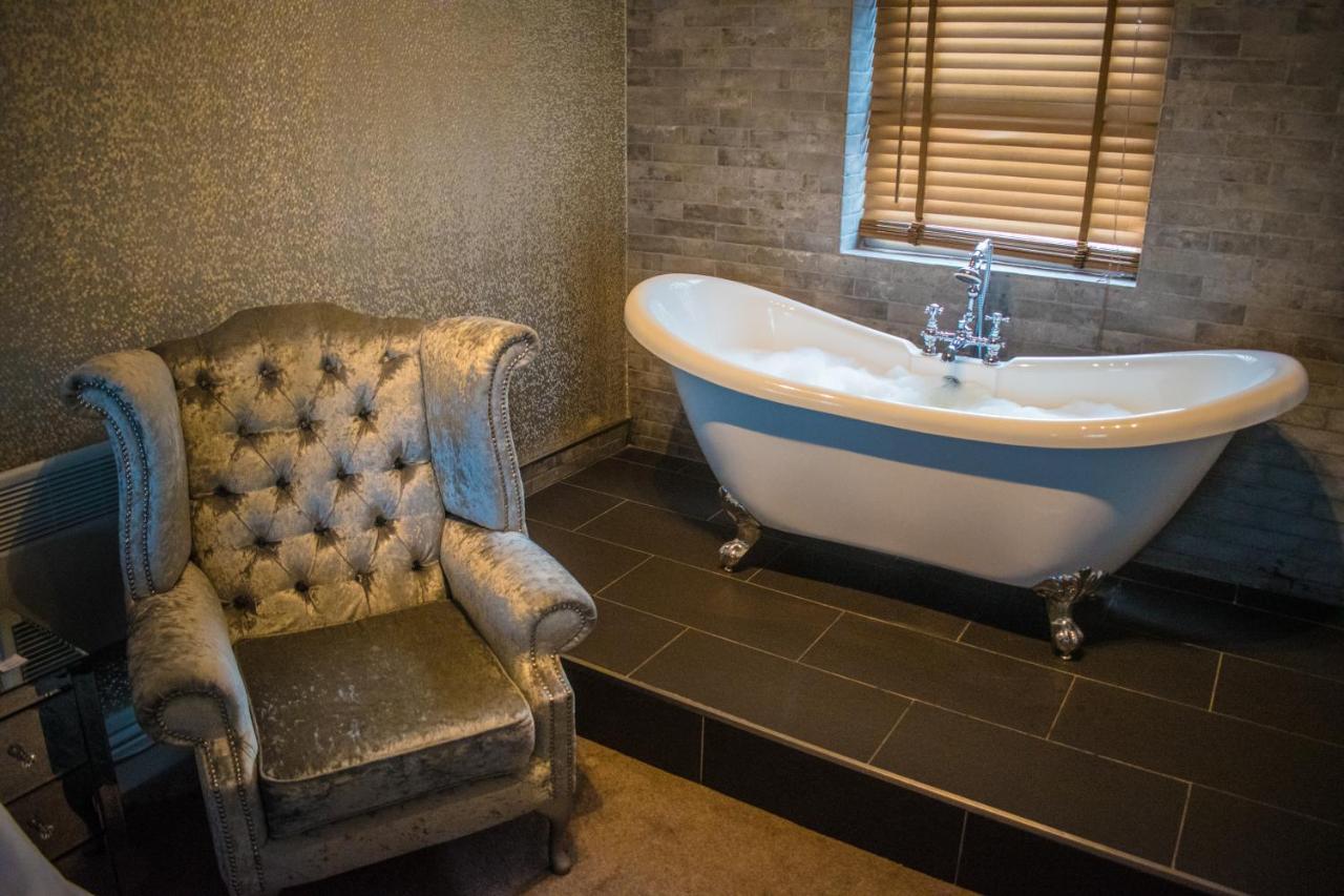 The George Wright Boutique Hotel, Bar & Restaurant Rotherham Esterno foto
