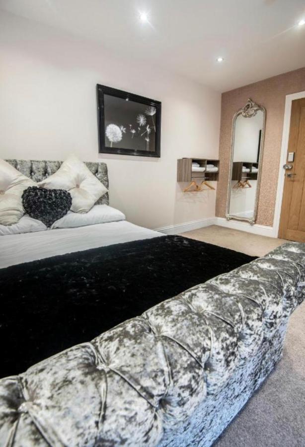 The George Wright Boutique Hotel, Bar & Restaurant Rotherham Esterno foto