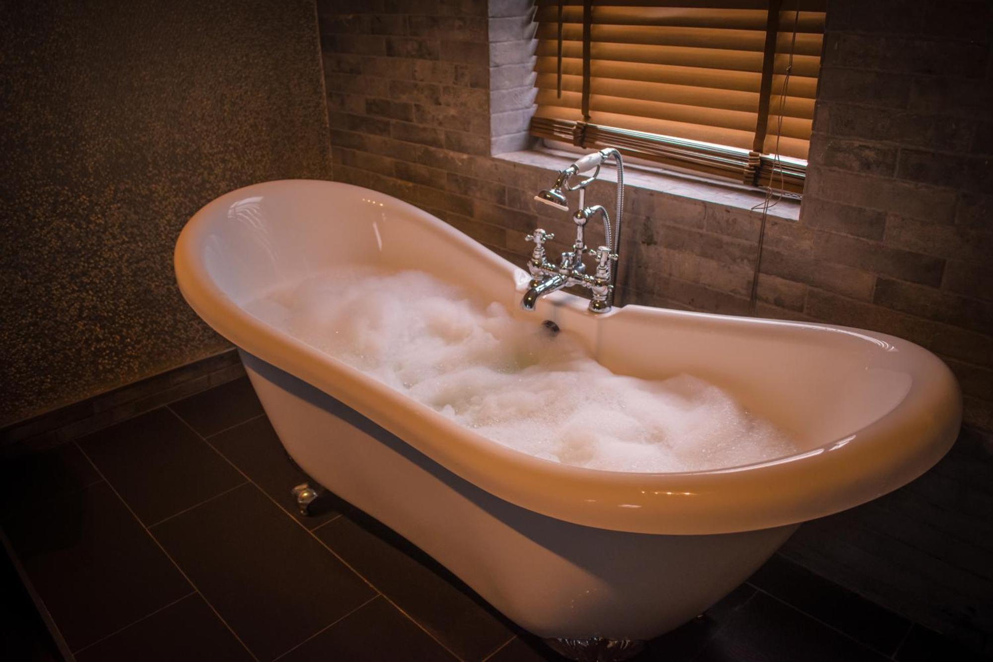 The George Wright Boutique Hotel, Bar & Restaurant Rotherham Esterno foto