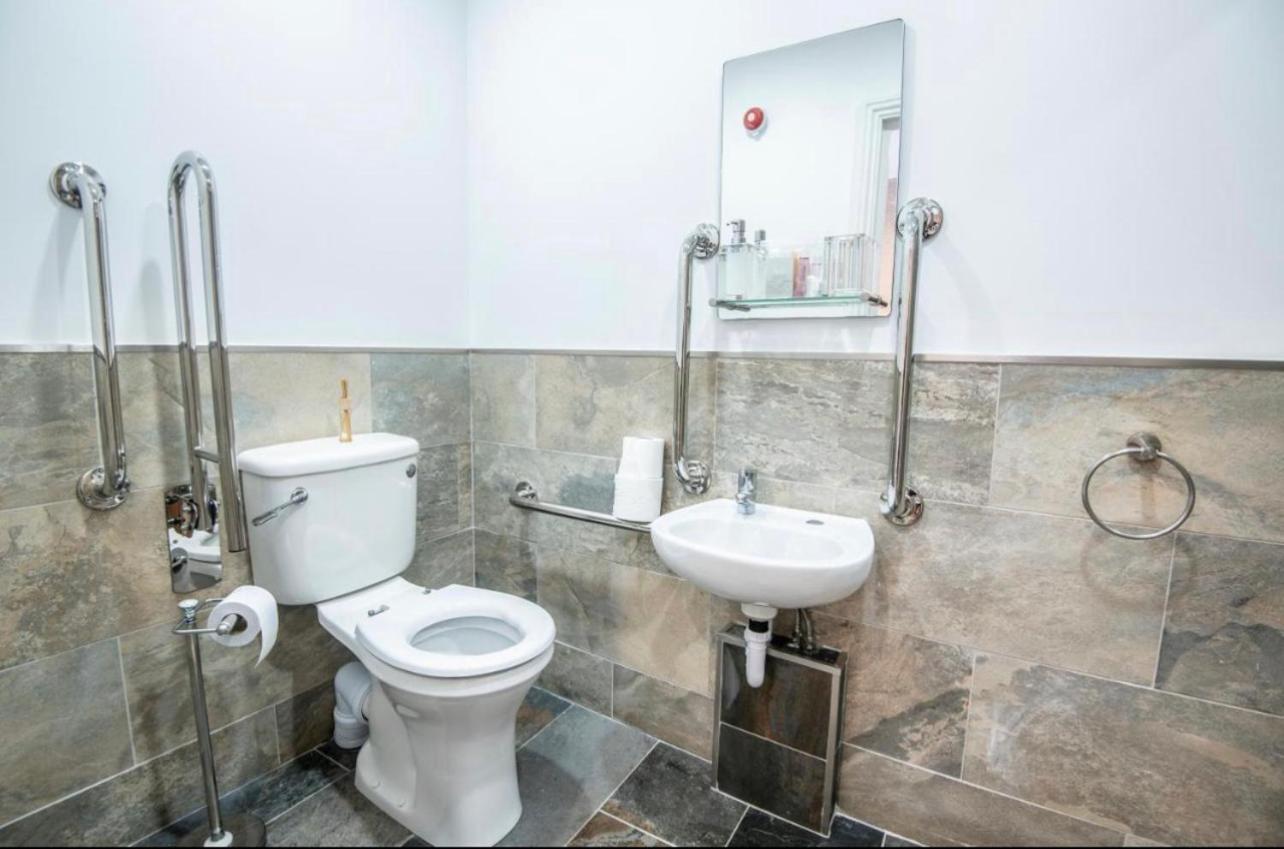 The George Wright Boutique Hotel, Bar & Restaurant Rotherham Esterno foto