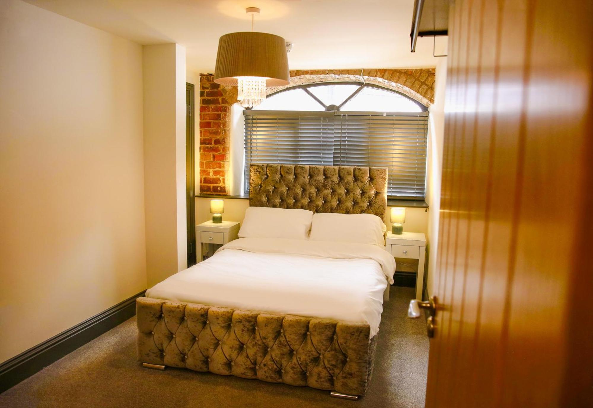 The George Wright Boutique Hotel, Bar & Restaurant Rotherham Esterno foto