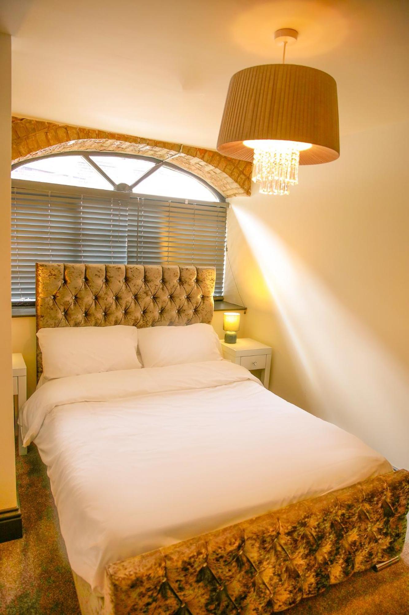The George Wright Boutique Hotel, Bar & Restaurant Rotherham Esterno foto